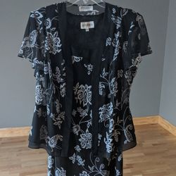 Studio 1 Black & White  Floral Paisley Sleeveless Long Dress Flutter Top. Size 14 W