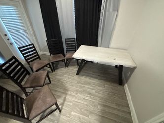 Bel Furniture 6 piece dinning set  , I can deliver