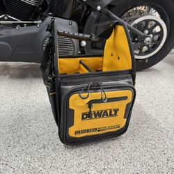 Dewalt Zippered Electricians Tote