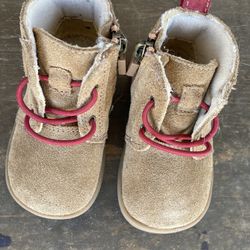 Brand New UGG Toddler Shoes Size 4/5