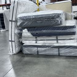 Mattress Clear out!! Presidents Day Sale!! Huge Savings!