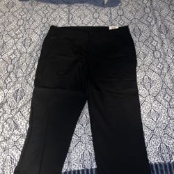 NWT Womens Size 12 Black Capri Flat Front 