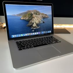 Apple 15” MacBook Pro 2.5GHz i7 16GB Ram 512SSD! Like New! 