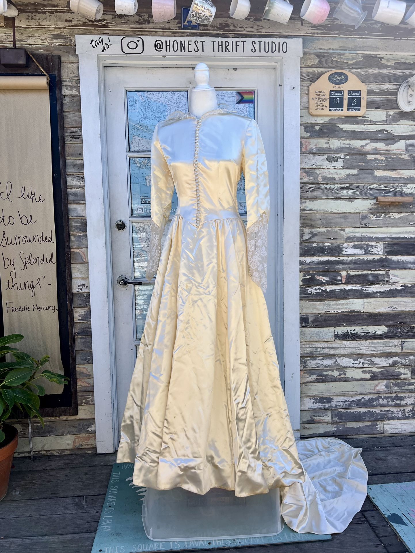 1950s Vintage Wedding Dress