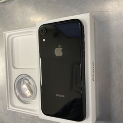 iPhone 8 64g Factory Unlock Like New 