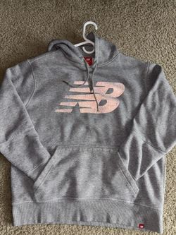 New Balance Hoodie Womens Size L Gray Long Sleeve Running Lounge reflective logo