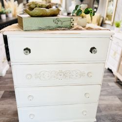 Adorable Cottage White 4 Drawer Dresser 