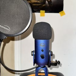 Blue Yeti Midnight Blue USB Cable