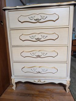 Fancy dresser
