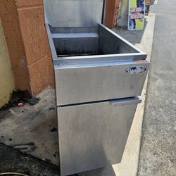 Stove Deep fryers BUY SALE  REPAIR. 