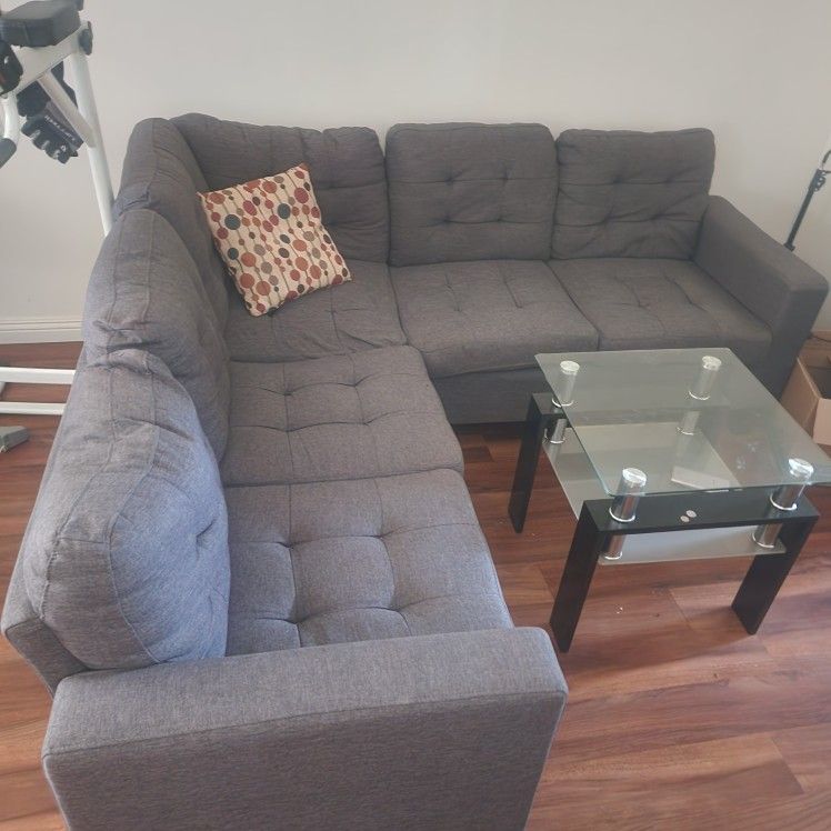 Sofa And Table 