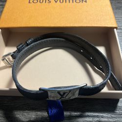 Louis Vuitton Men Bracelet 