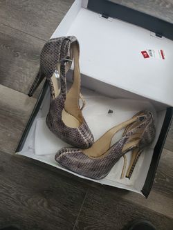 INC heels 8.5