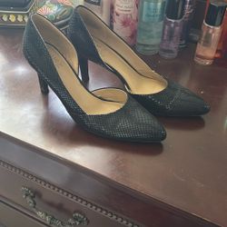 Black Pointed Toe Heels Size 8