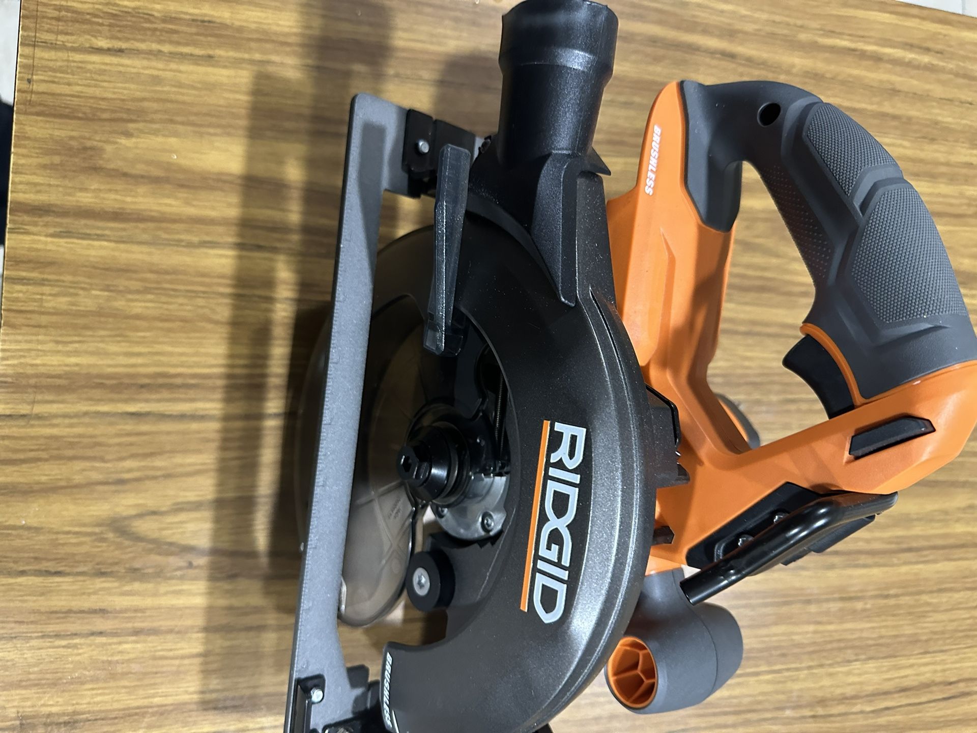 Ridgid 18V 7-1/4 Circular Saw (tool Only)