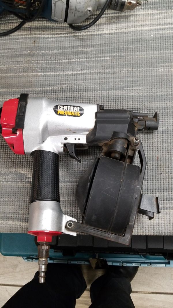 Central Pneumatic 67450 Coil Roofing Nailer for Sale in El Mirage, AZ