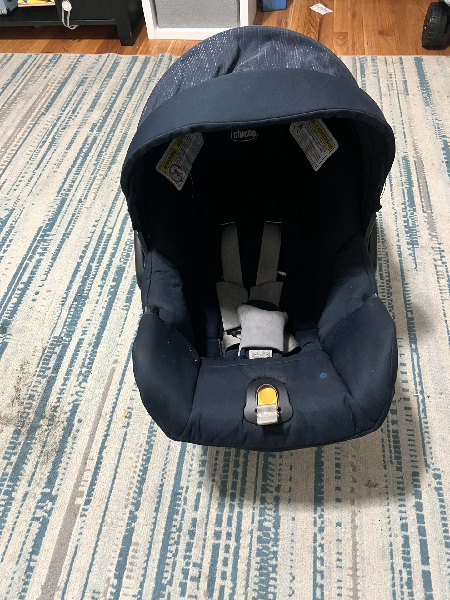 Chicco KeyFit 30 ClearTex 30 lbs Infant Car Seat - Glacial (Blue