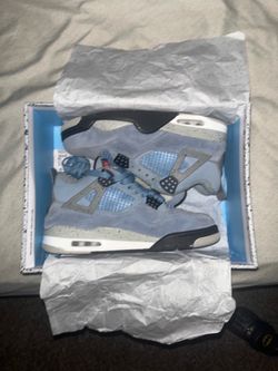 Jordan 4 unc