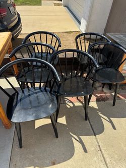 Set of 6 black dining chairs