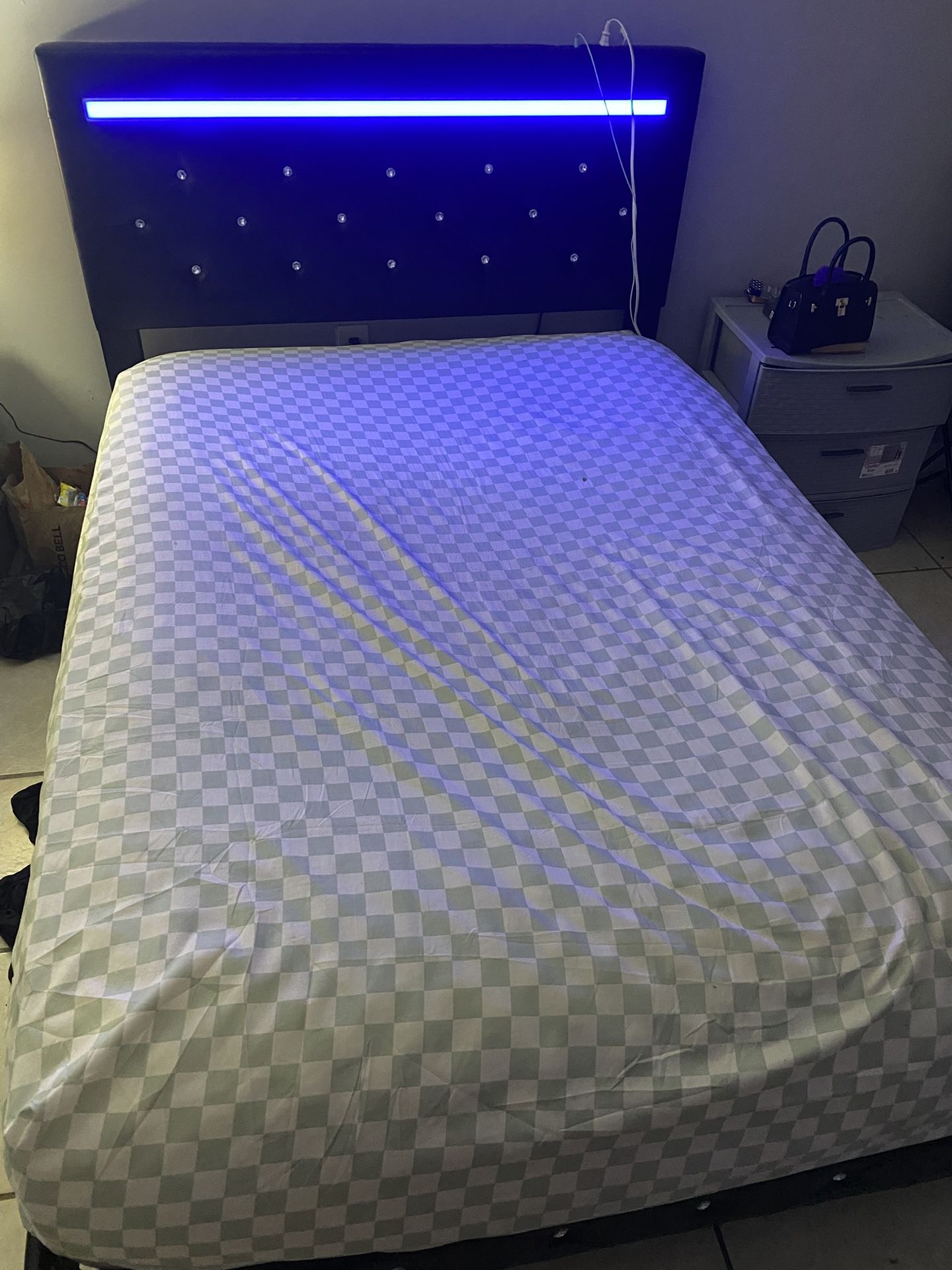 Full Size Bed Frame & Mattress