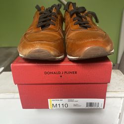Men’s Size 11 Fashion Sneakers