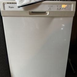 Whirlpool White Dishwasher 