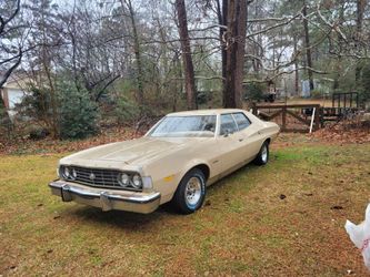 73 Ford Gran Torino V8 Classic Car