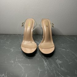 High Heel Shoes 