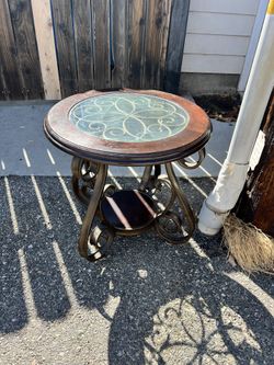 2 Tables