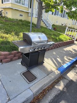 Free Grill 1801 W Drescher ST 92111