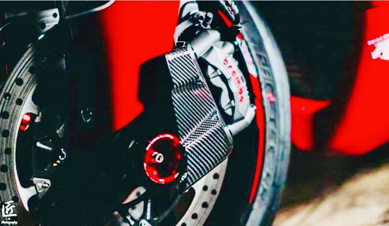 Carbon Brake Cooling Ducts GPX