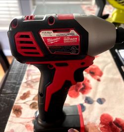 Milwaukee M18 18 V Lithium ion Cordless 1/4" Hex Impact Driver TOOL ONLY
