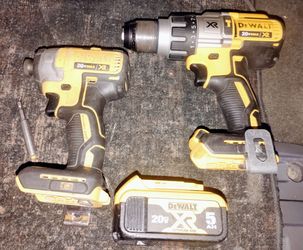 DeWalt Impact Driver and Drill set