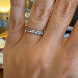 Platinum Ring Band With Natural Diamonds 
