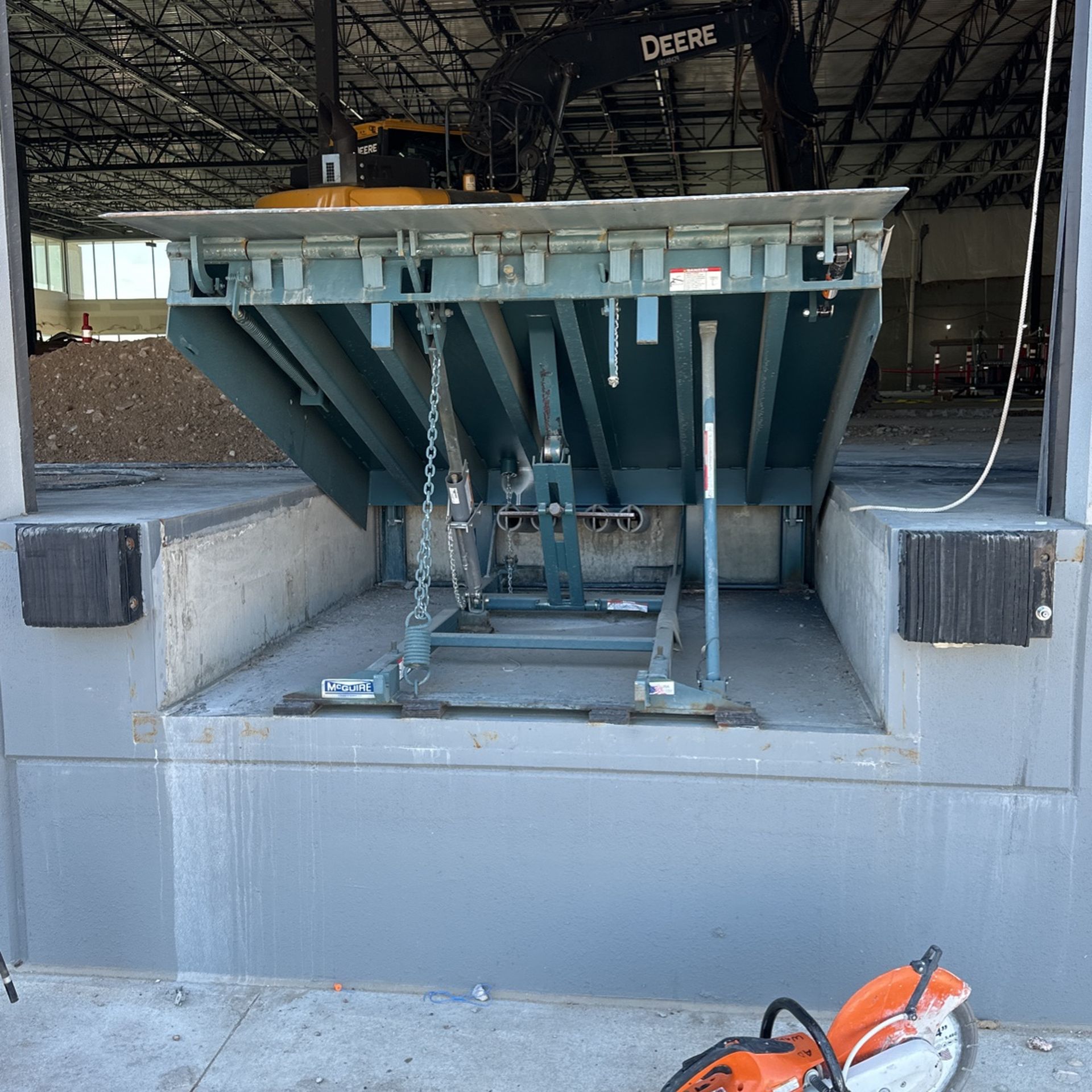 McGuire Mechanical Dock Leveler