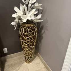 Z Galerie Vase With Flowers