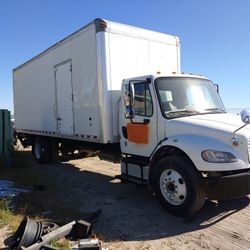 2016 Freightliner M2 116 Cargo Box