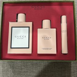 Gucci Bloom perfume set