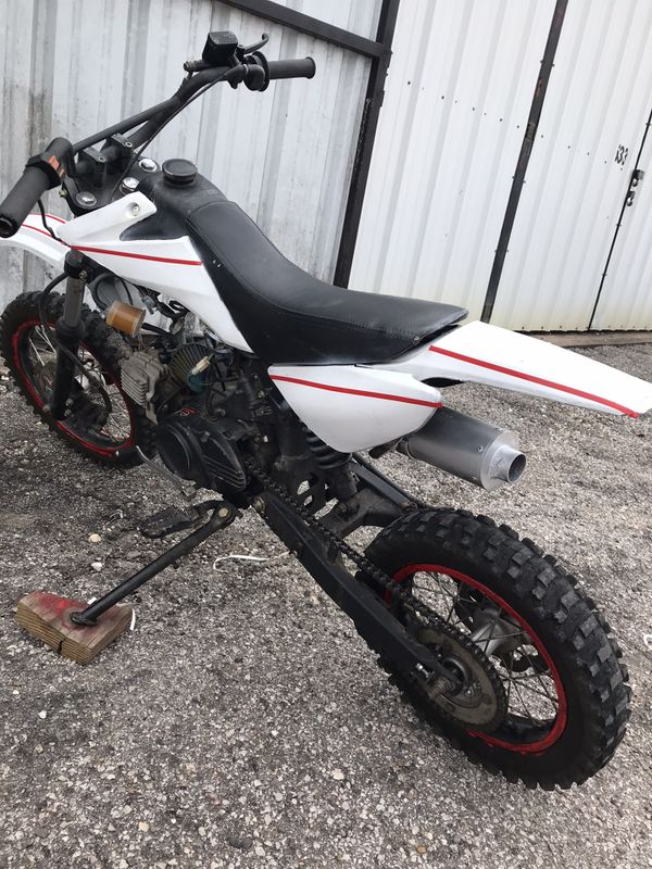 Dirt bike ssr 125 cc gas for Sale in Houston, TX OfferUp