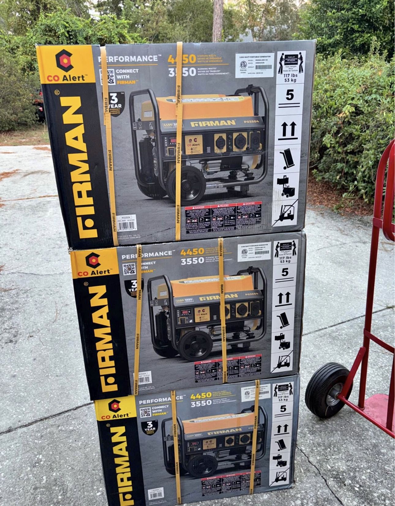 New Firman P03504 Recoil Start 120V 4450 / 3550 -Watt Single fuel Portable Gas Generator