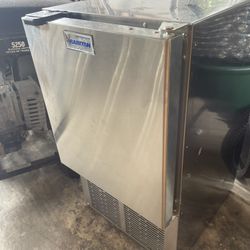 Raritan Boat Icemaker 