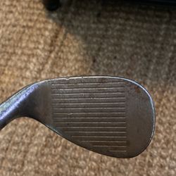 Cleveland Wedge Oil Can finish