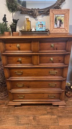 Dresser