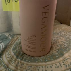 Vegamour Gro  Revitalizing Conditioner