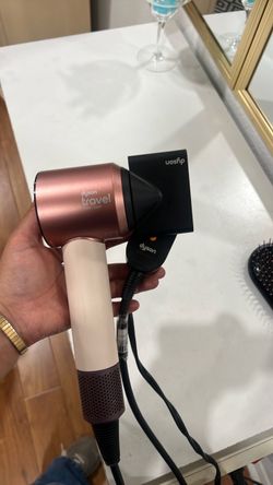 Dyson travel