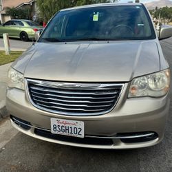 2013 Chrysler Town & Country