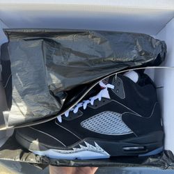 Jordan 5 Retro “Black Metallic”