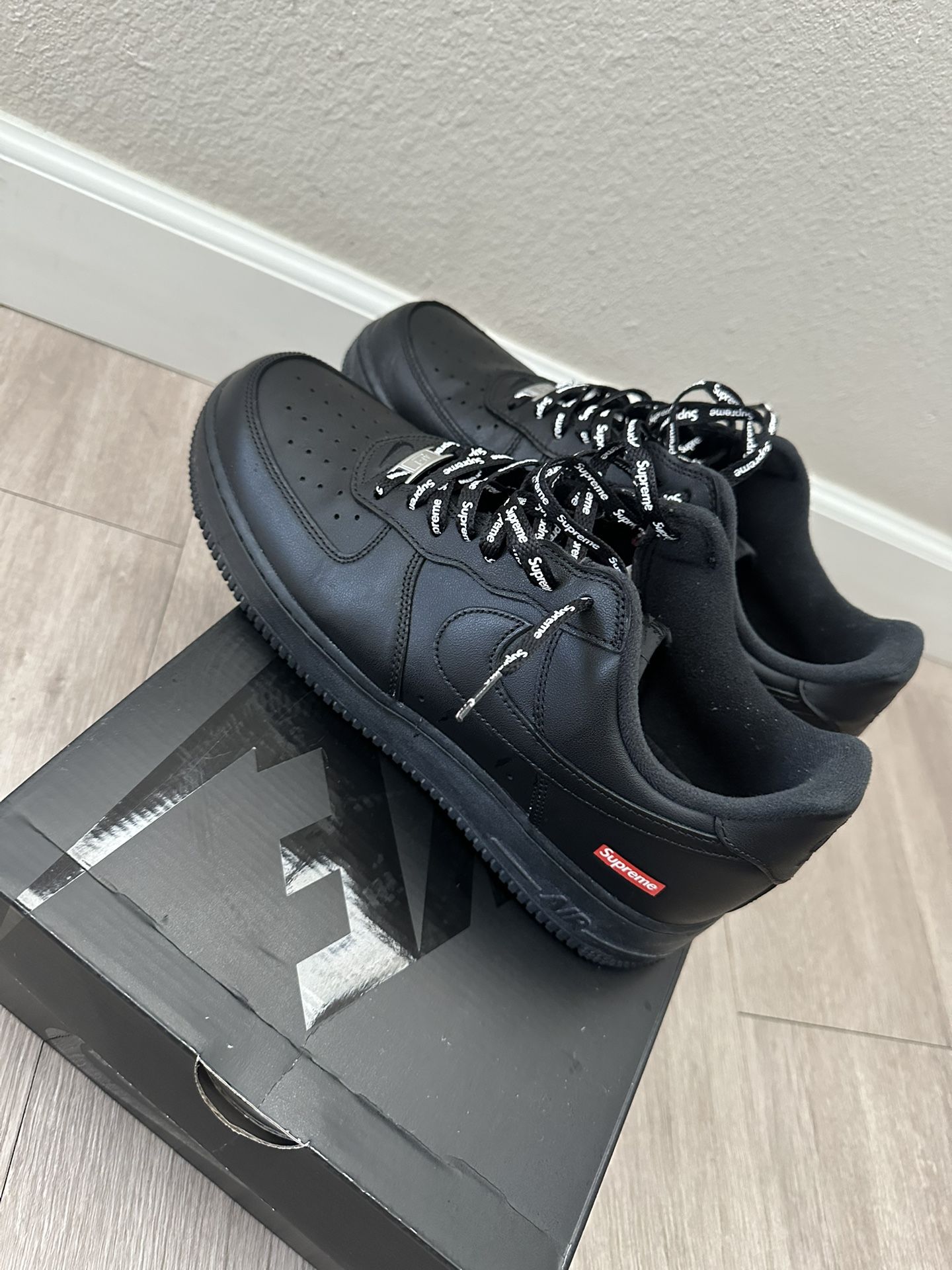 Supreme x Nike Air Force 1 Low “Box Logo” – Black – Size 10