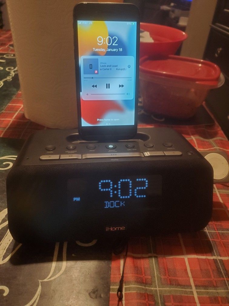 Iphone 8 Plus Charging Bluetooth And Apple Watch Charging Dock