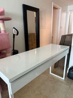 Ikea desk - white glossy ish